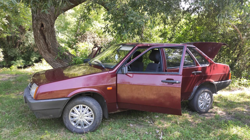 Lada 21099 3