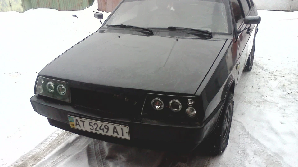 Lada 21099 2