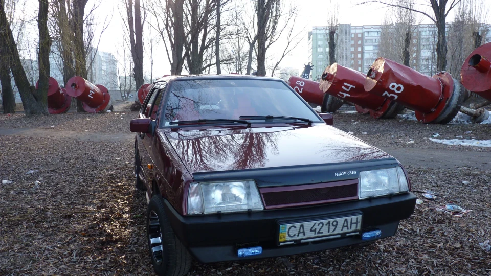 Lada 21099 4