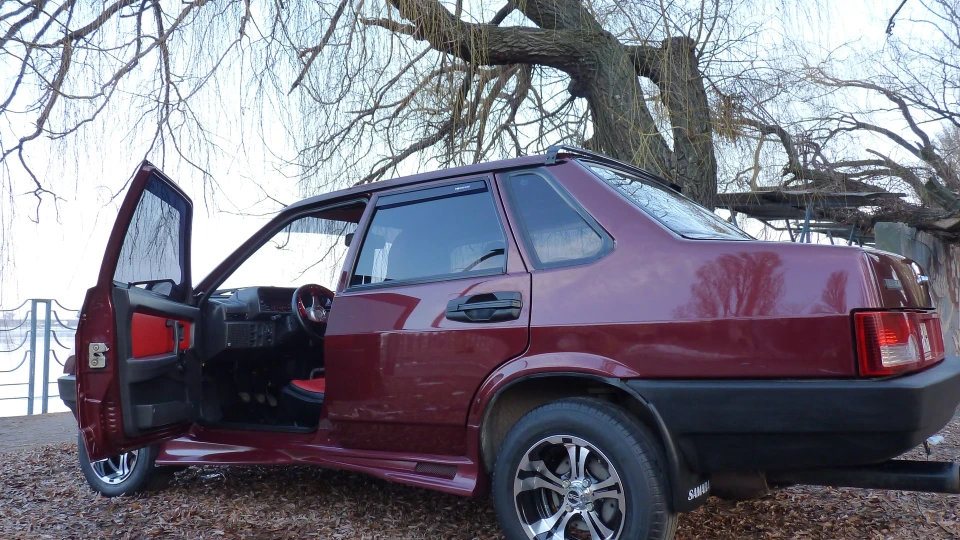 Lada 21099 5