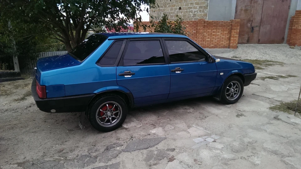 Lada 21099