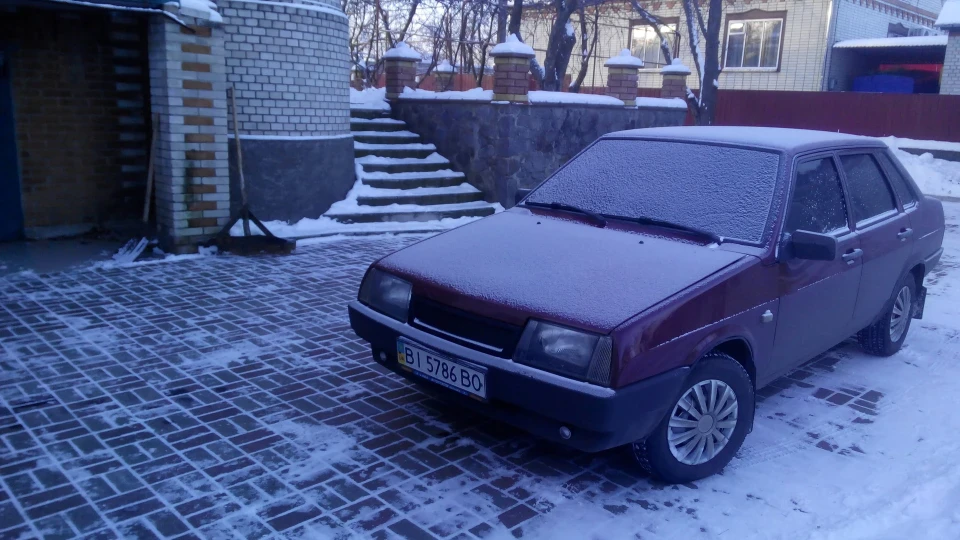 Lada 21099 2