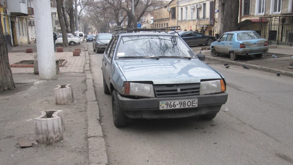 Lada 21099 3