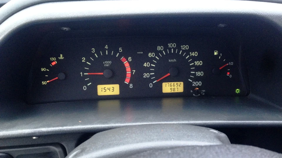 Lada 21099 4