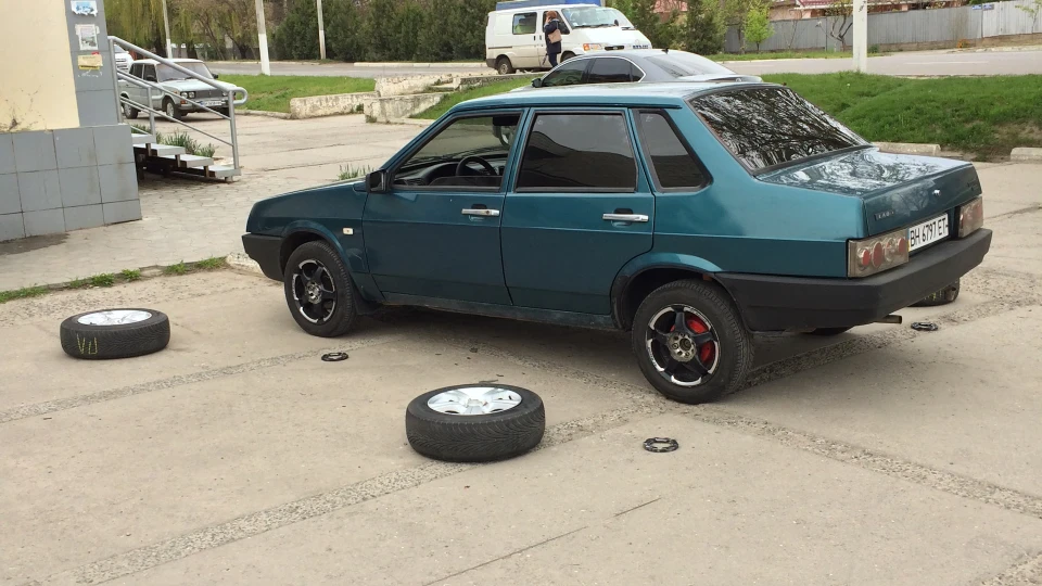 Lada 21099 2