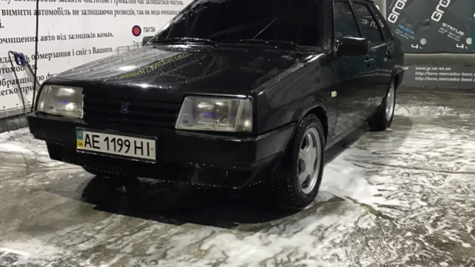 Lada 21099 3