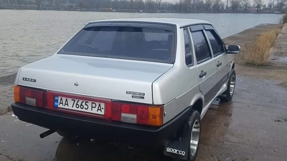 Lada 21099 3