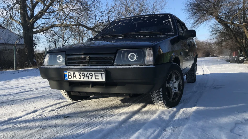 Lada 21099 2