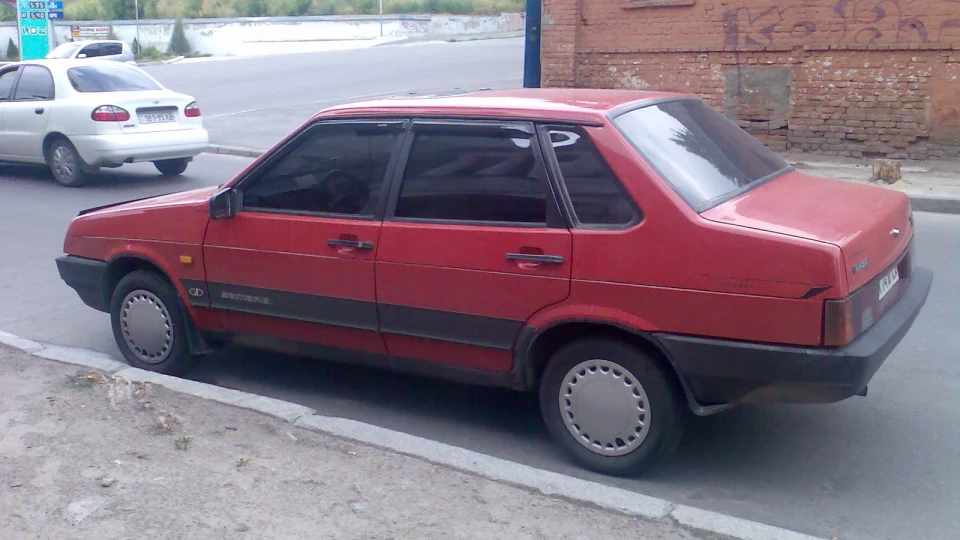 Lada 21099