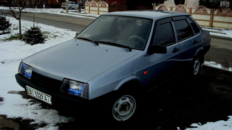 Lada 21099 2