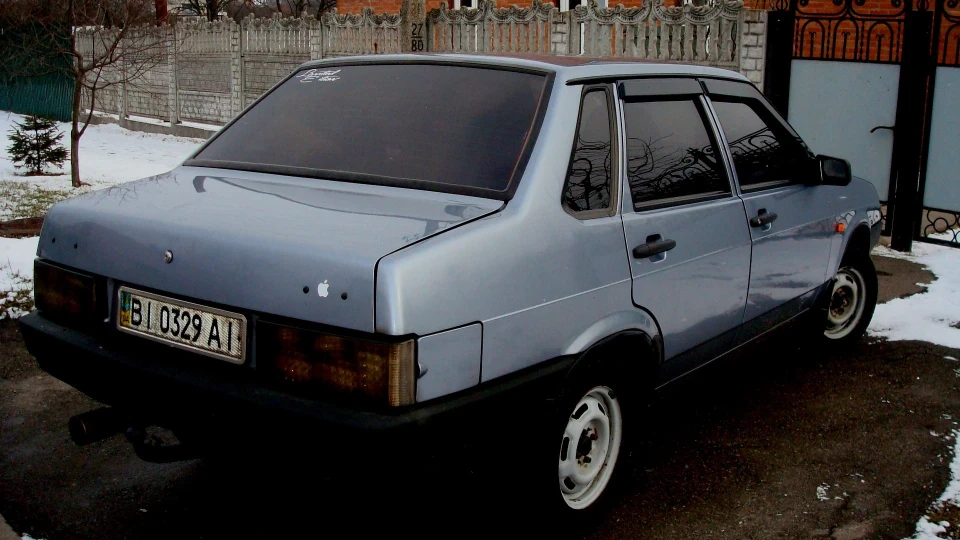 Lada 21099 3
