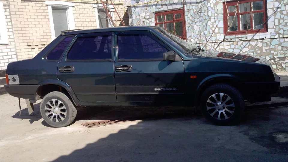 Lada 21099