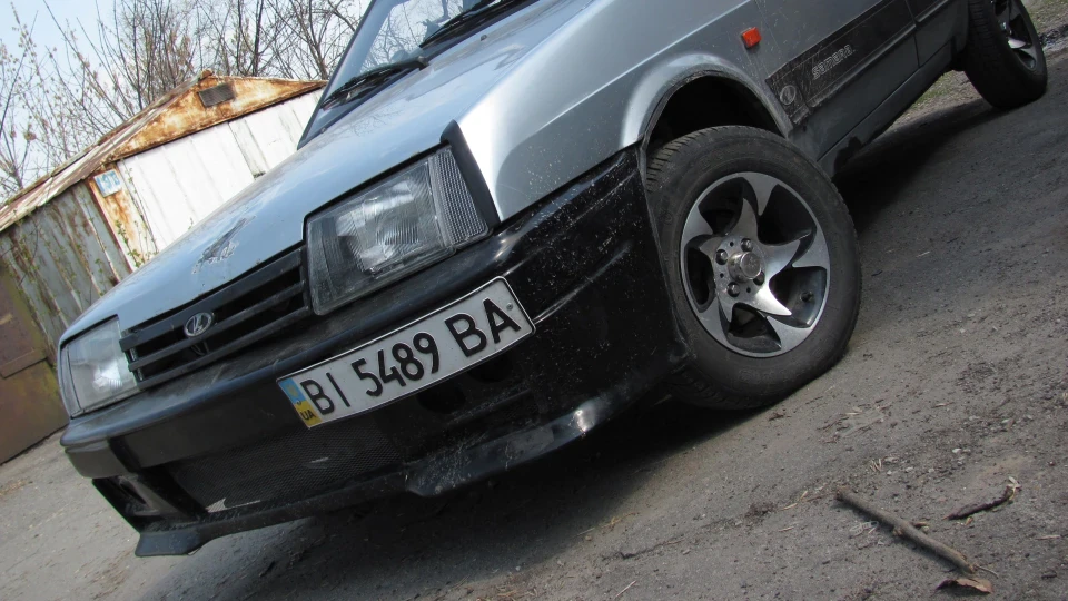 Lada 21099 3