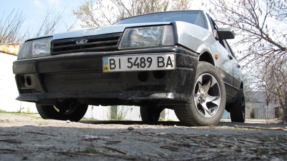 Lada 21099 5