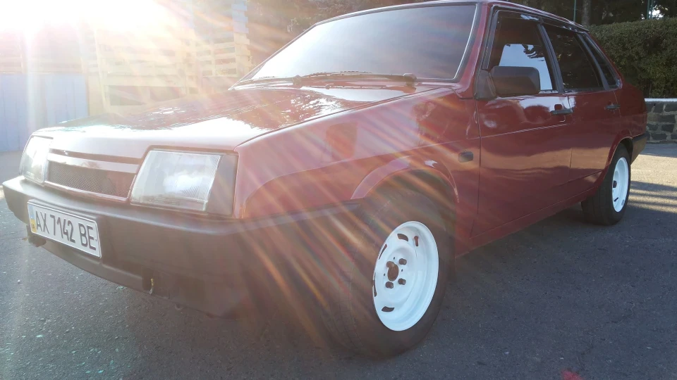 Lada 21099 5