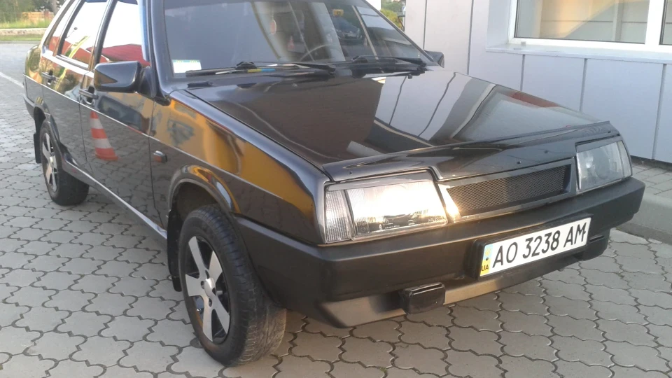 Lada 21099 2
