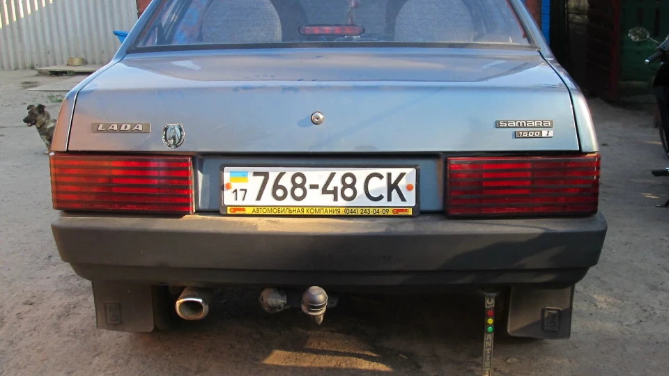 Lada 21099 4