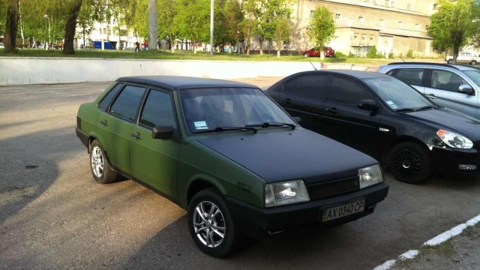 Lada 21099 2