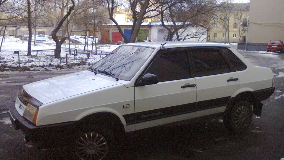 Lada 21099