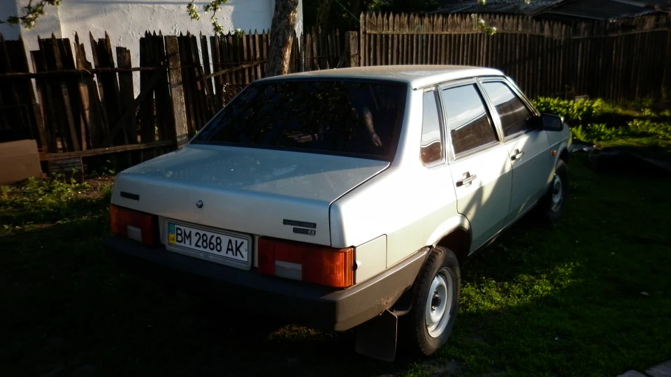 Lada 21099 3
