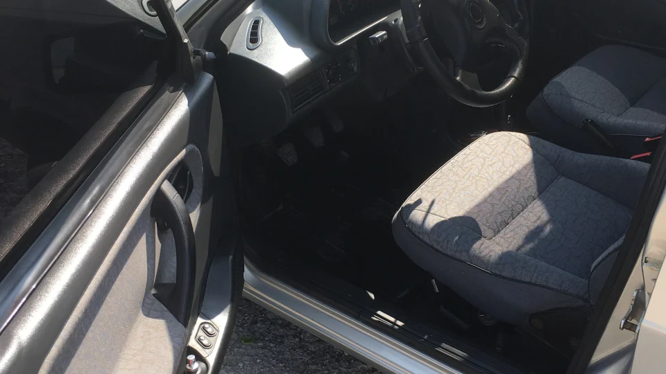 Lada 21099 2