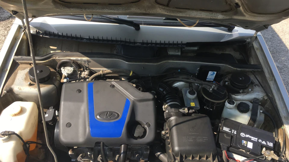 Lada 21099 4