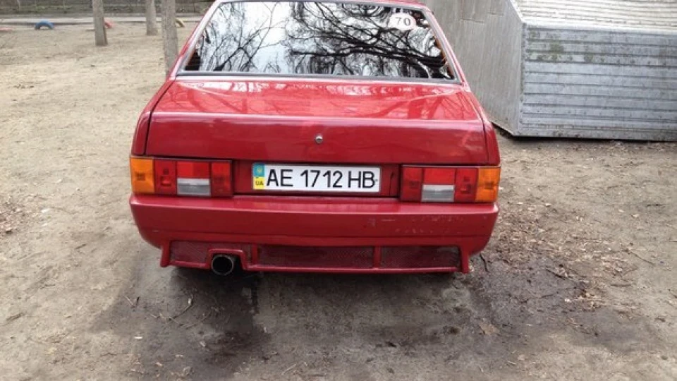 Lada 21099 4