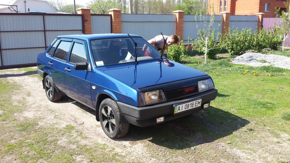 Lada 21099 5