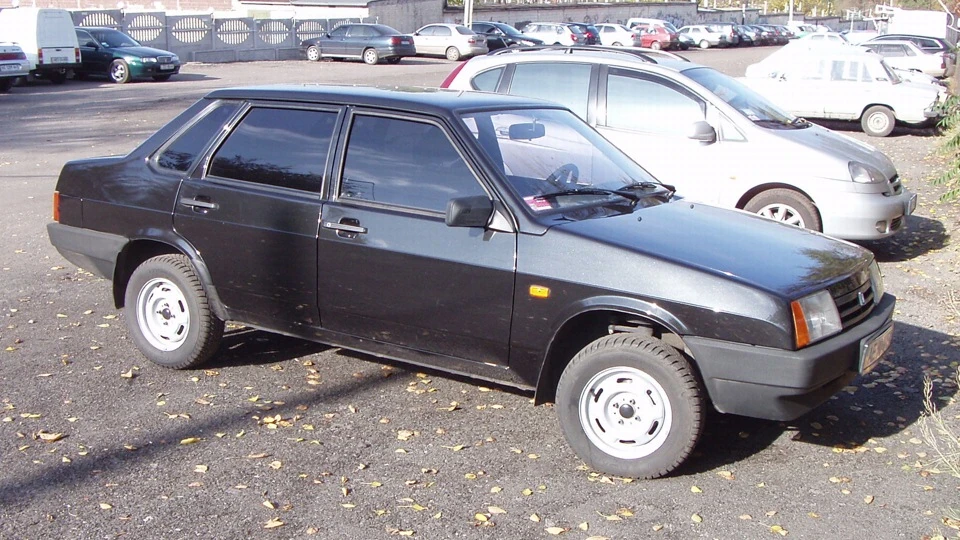 Lada 21099