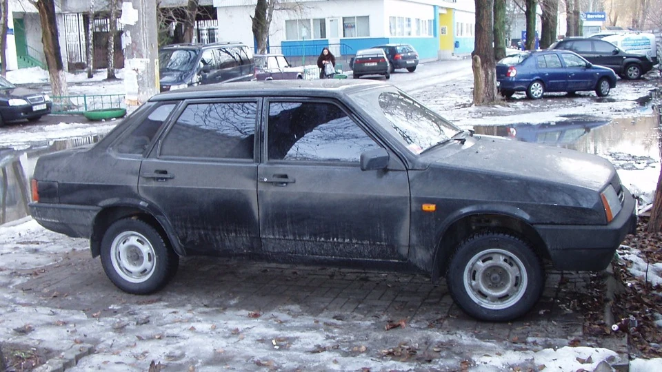 Lada 21099 2