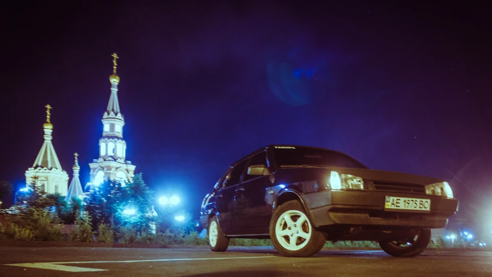 Lada 21099 4