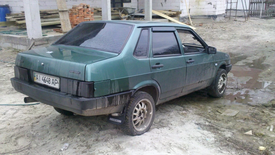 Lada 21099 2