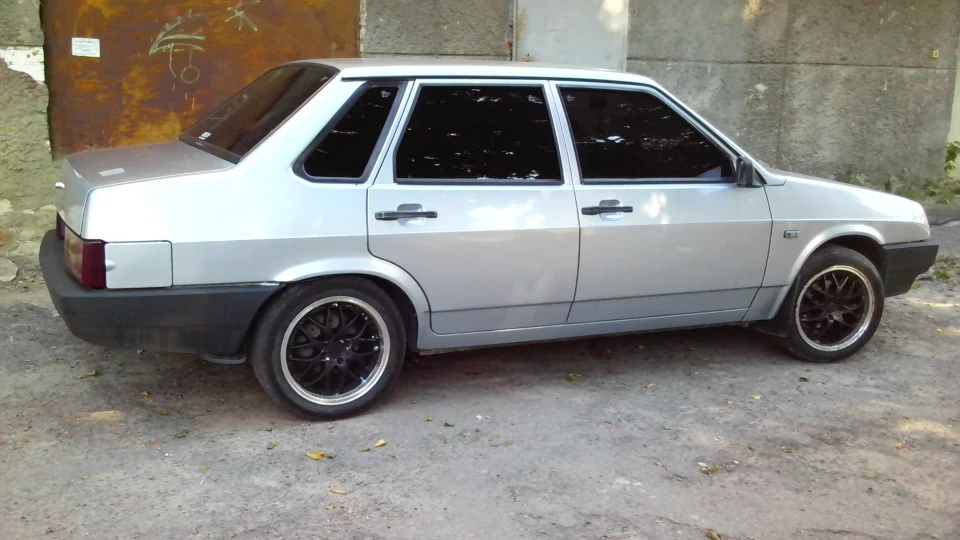 Lada 21099 [◣_◢] 2