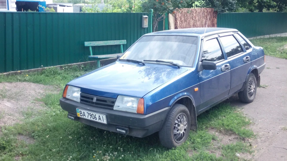 Lada 21099 3