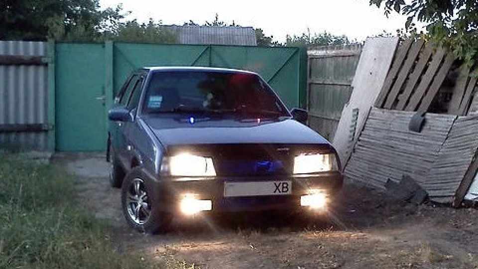 Lada 21099