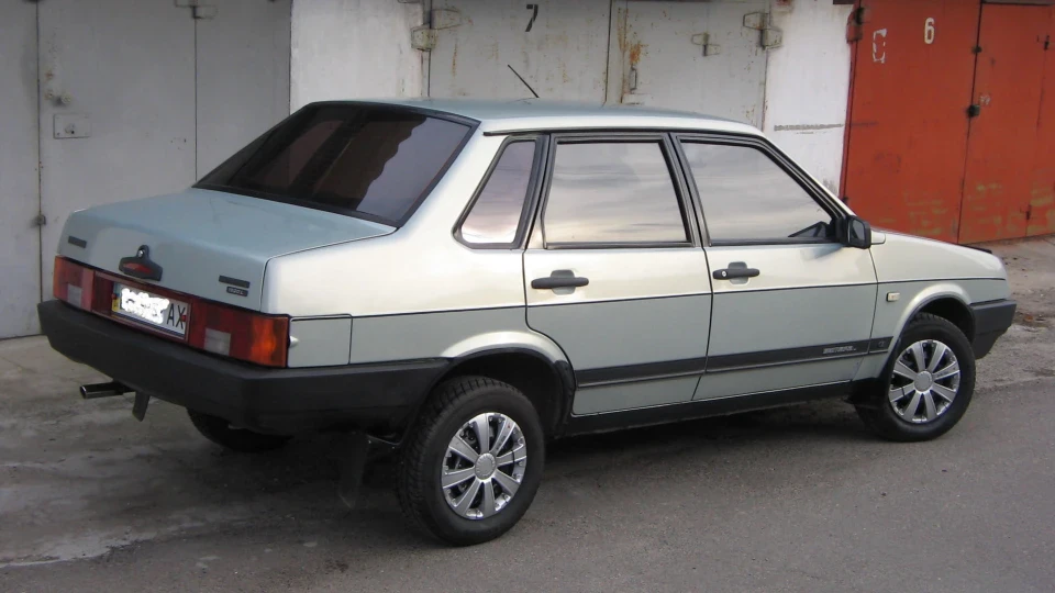 Lada 21099