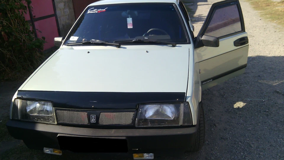 Lada 21099 3