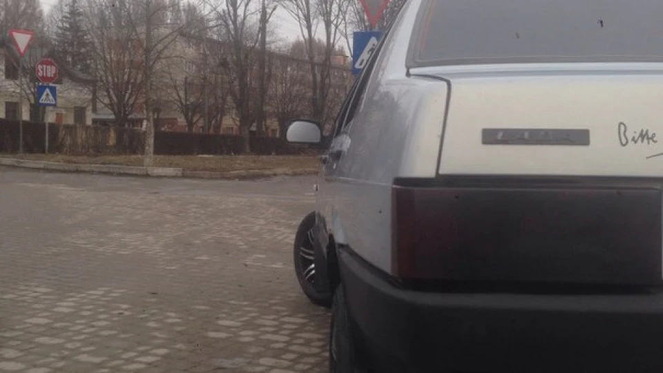 Lada 21099