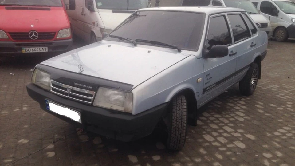 Lada 21099 2