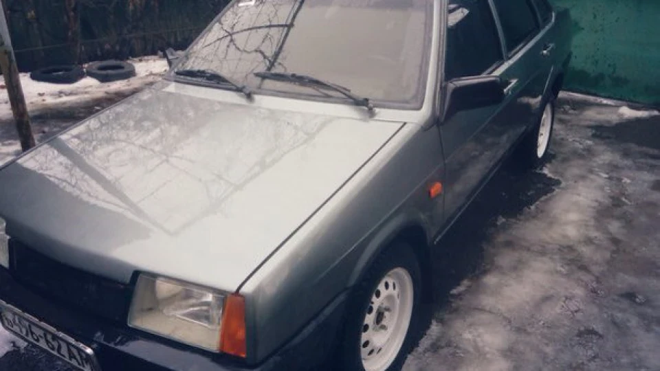 Lada 21099 2