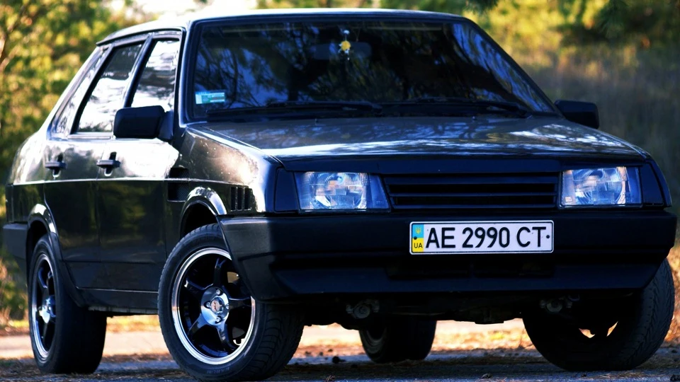 Lada 21099 5