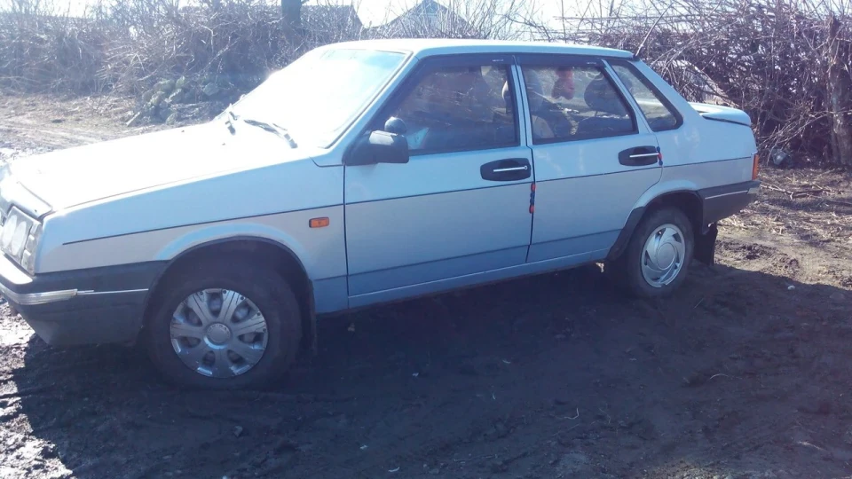 Lada 21099 3
