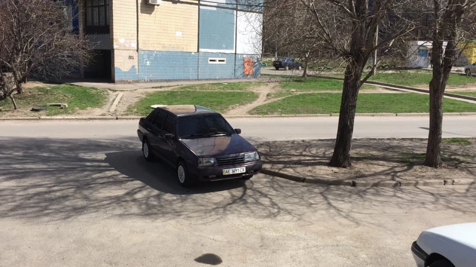 Lada 21099 2
