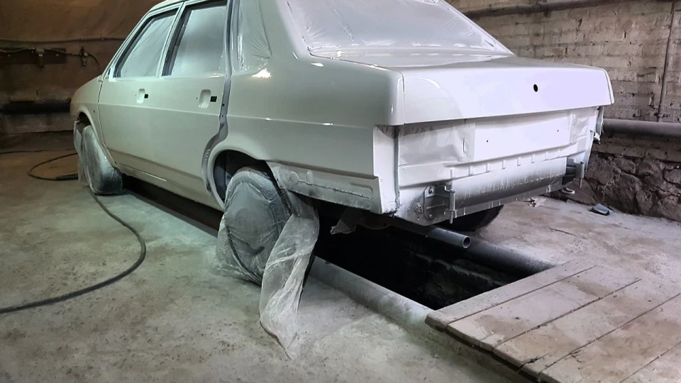 Lada 21099 4