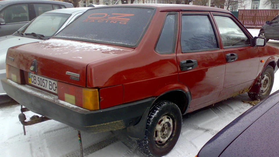 Lada 21099 2