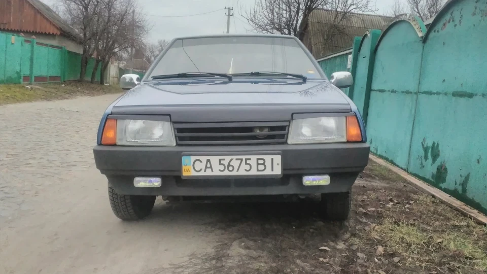 Lada 21099 2