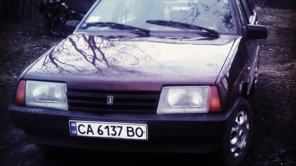 Lada 21099 2