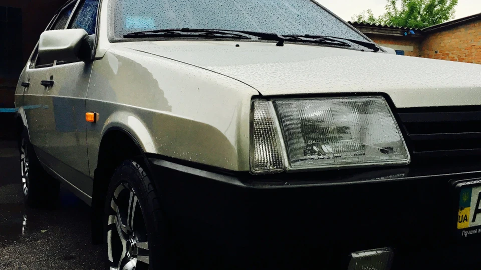 Lada 21099 2