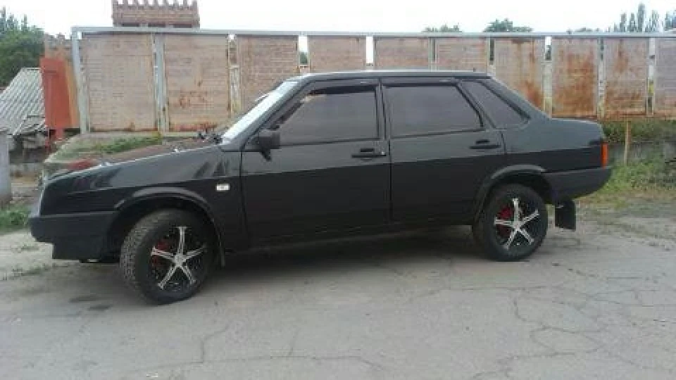 Lada 21099 5