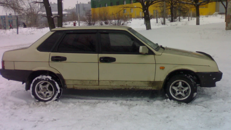 Lada 21099